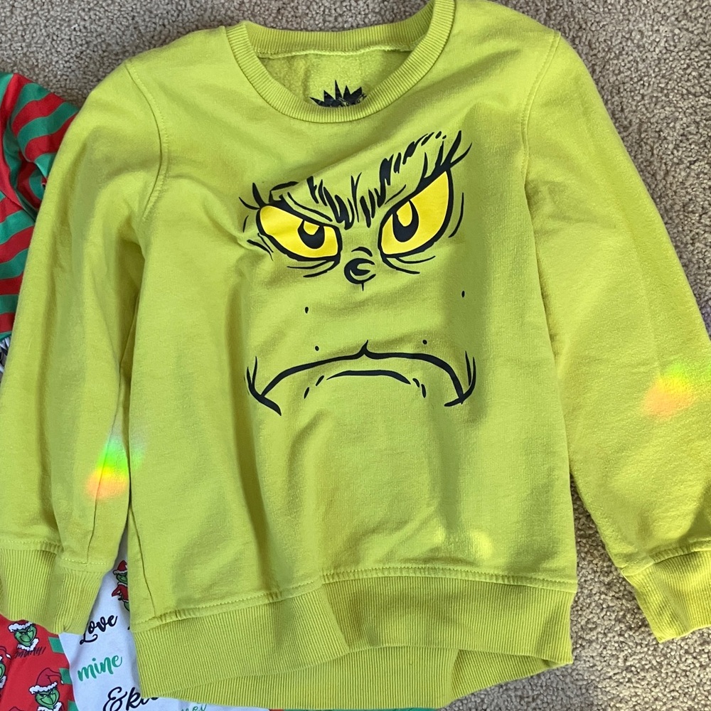 Girls Grinch bundle size 5/6 - Picture 3 of 6